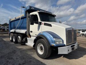 2017 Kenworth T880 - photo 1