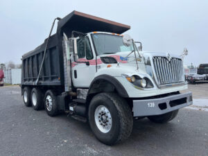 2008 International WORKSTAR 7600 - photo 1
