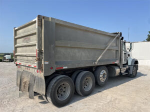 2013 Mack Granite GU713 - photo 1
