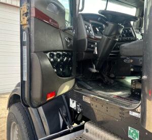 2007 Kenworth T800 - photo 1