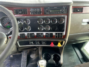 2007 Kenworth T800 - photo 1
