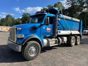 2025 Peterbilt 567 - photo 1
