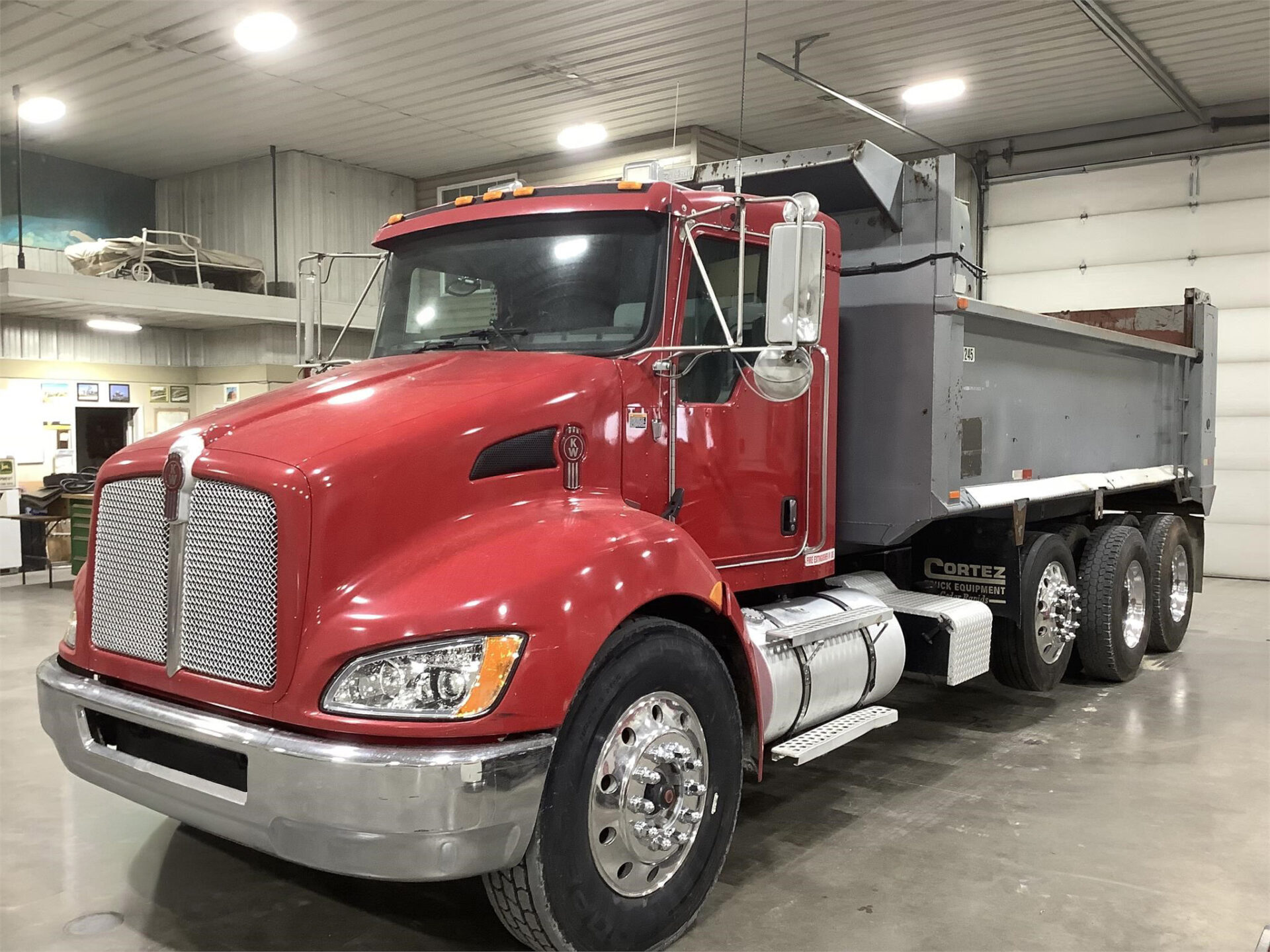 2010 Kenworth T370
