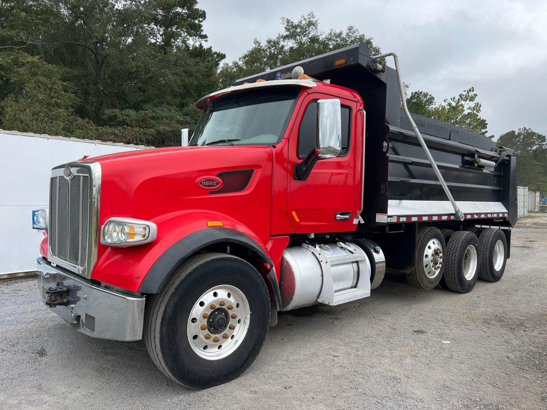 2022 Peterbilt 567